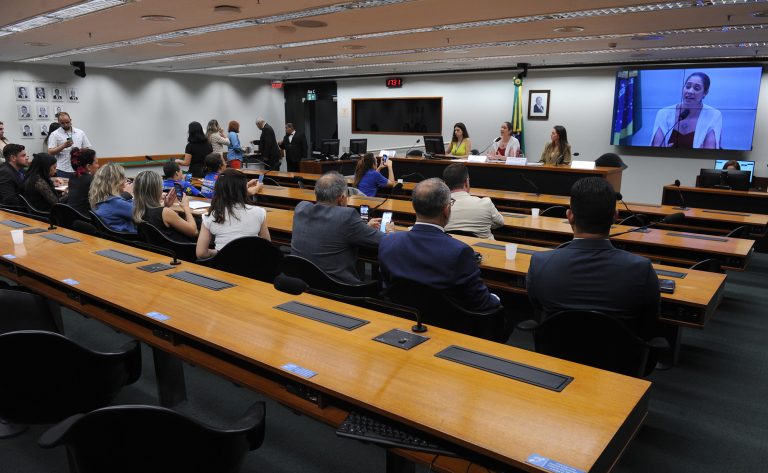 Comissão de Saúde promoveu a audiência. | Fonte: Agência Câmara de Notícias